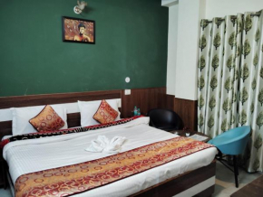 Shimla Heights valley view retreat